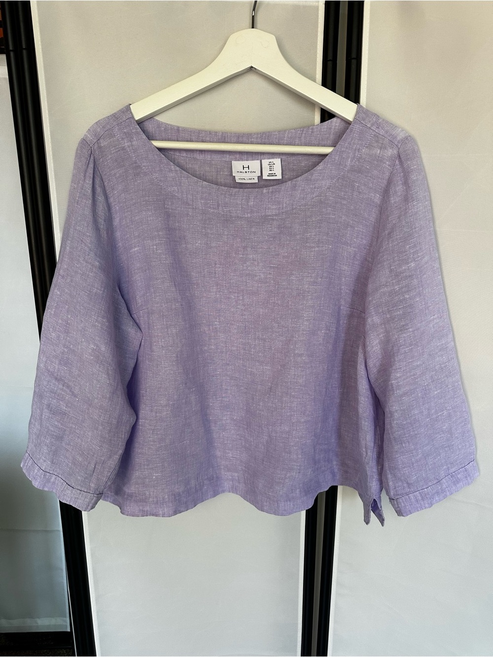 Halston 100% linen lavender blouse size L